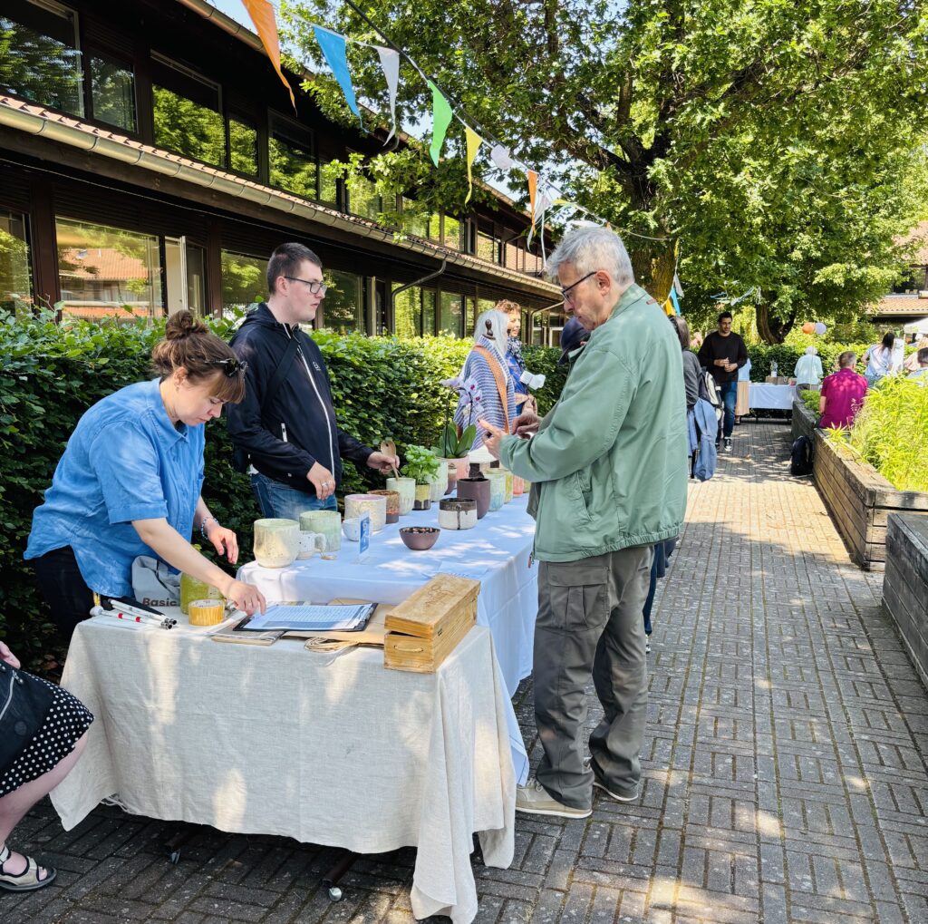 Festivalens keramikbod.